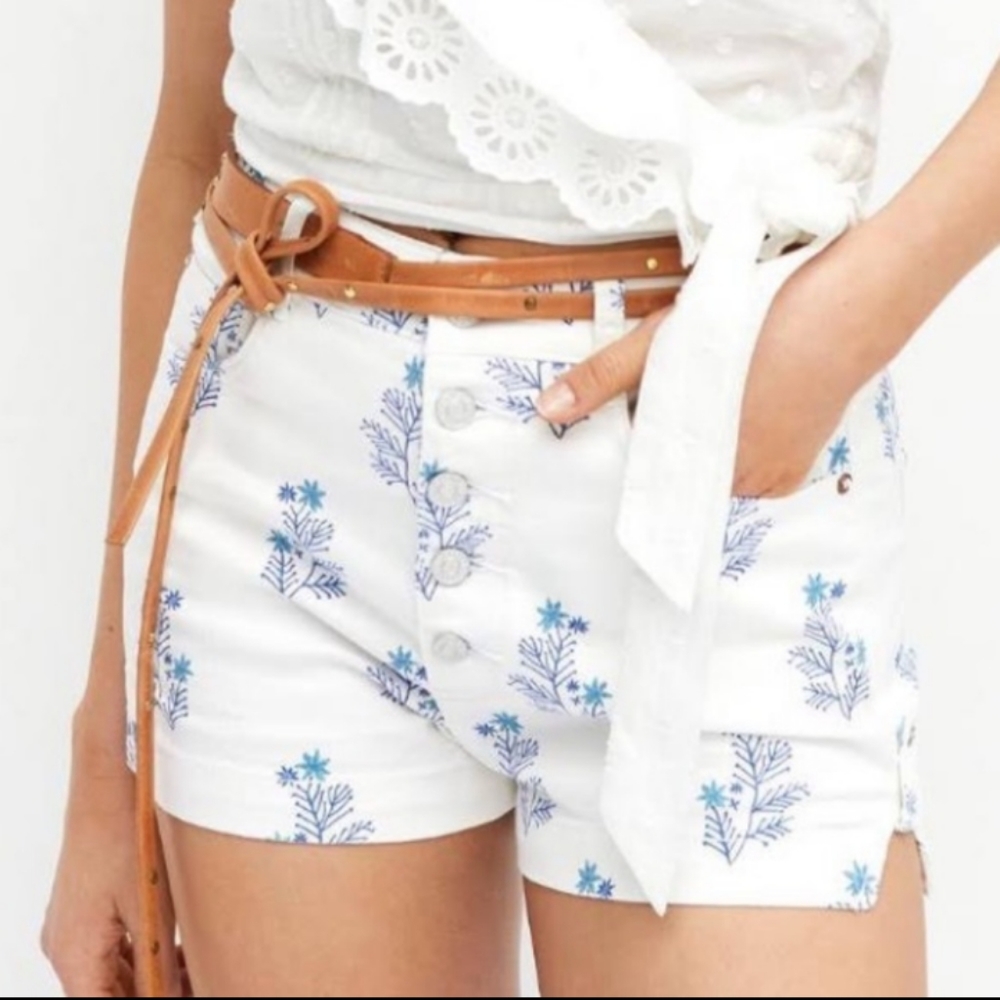 🆕 Anthropologie | Pilcro Button Fly Blue Floral White Shorts Womens Size 31